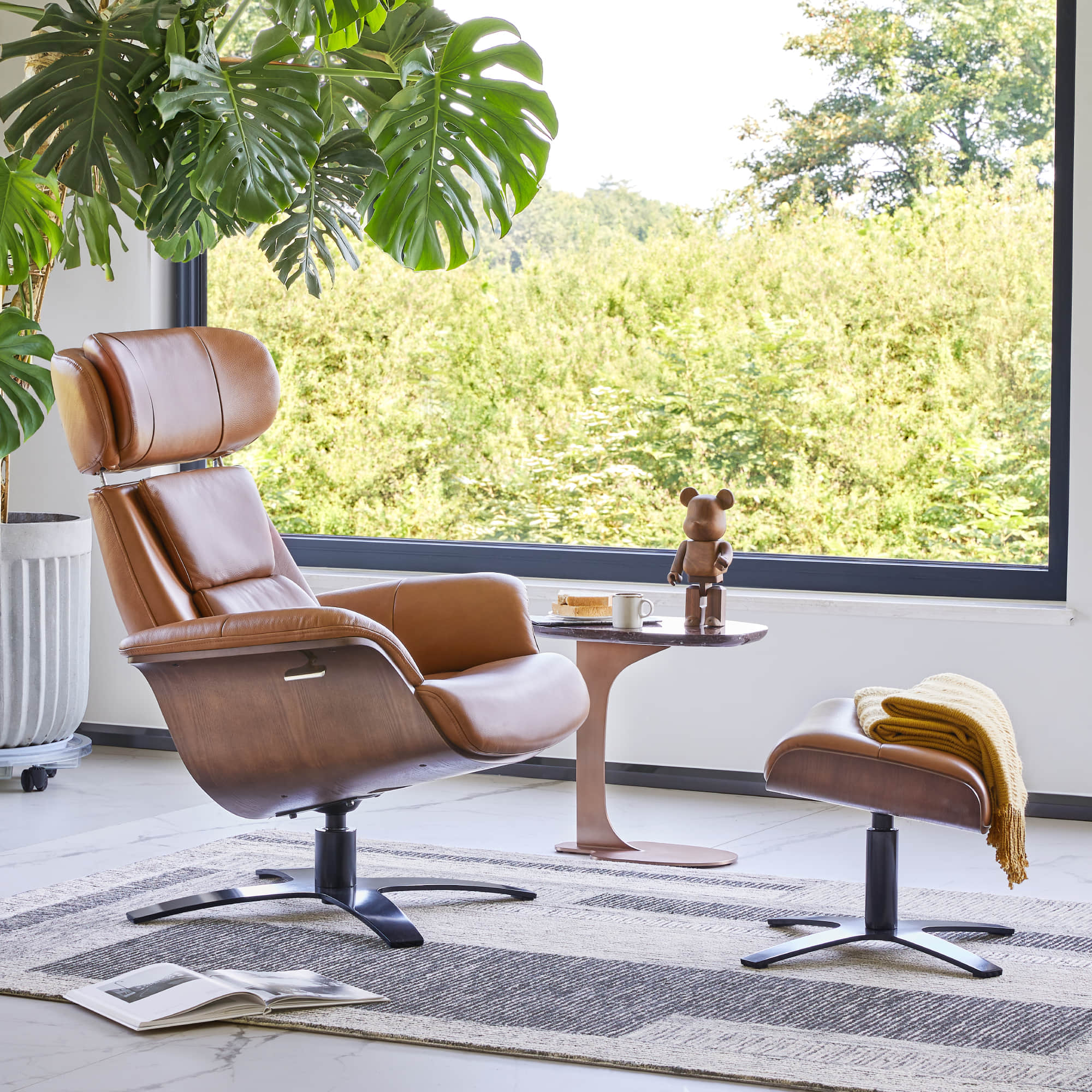 Fauteuil inclinable et repose-pieds en cuir véritable Elvin