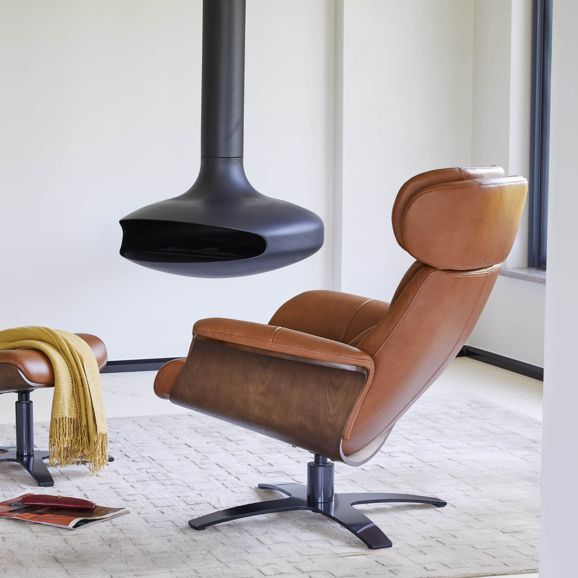 Fauteuil inclinable et repose-pieds en cuir véritable Elvin