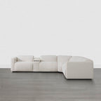 Canapé d'angle inclinable à 5 places Oliver, avec accoudoirs intégrés et appuie-têtes électriques.