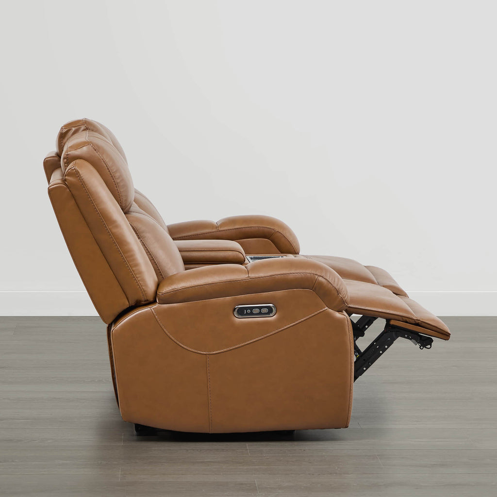 Canapé inclinable électrique Isaac en cuir véritable, avec dossier basculant électrique, pour installation contre un mur.