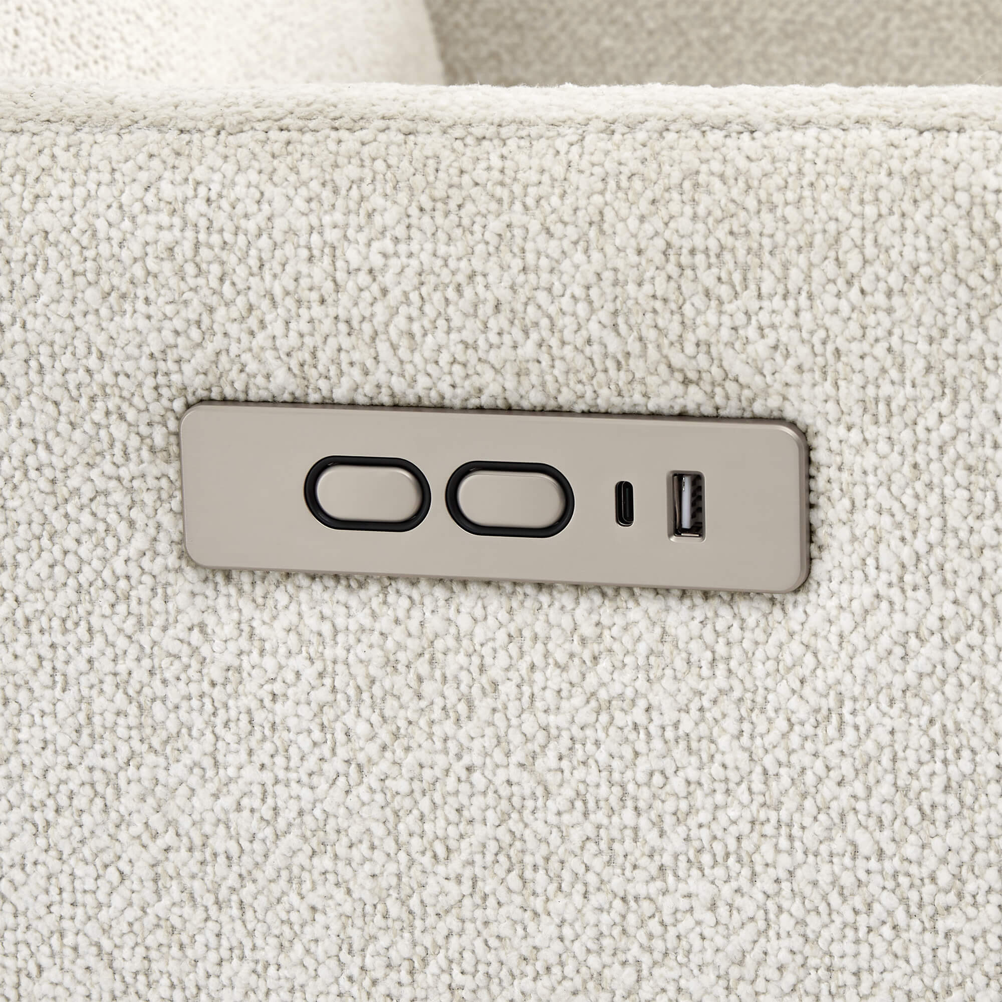 Henry Swivel Accent Chair with Electric Footrests & Charging Ports