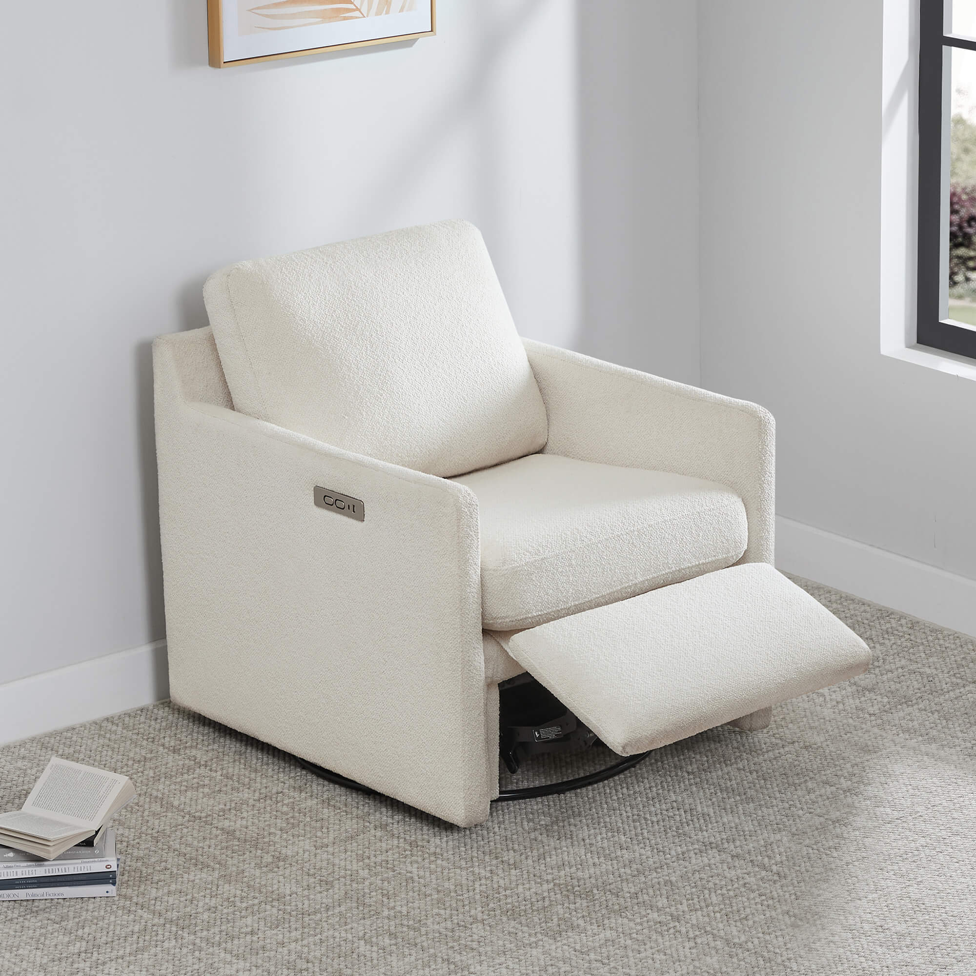 Henry Swivel Accent Chair with Electric Footrests & Charging Ports